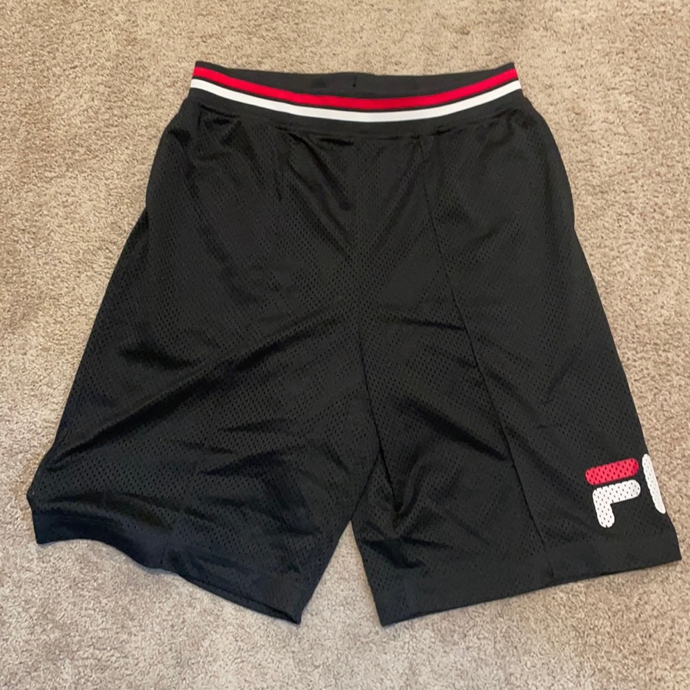 FILA Men’s Shorts Black Medium